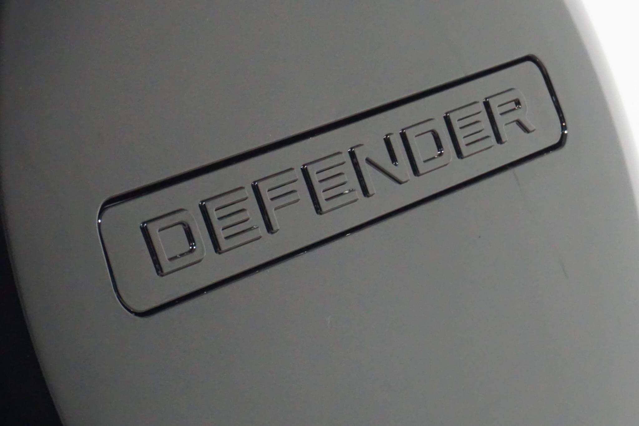 Land Rover Defender 110 3.0 D250 MHEV XS Edition Auto 4WD Euro 6 (s/s) 5dr